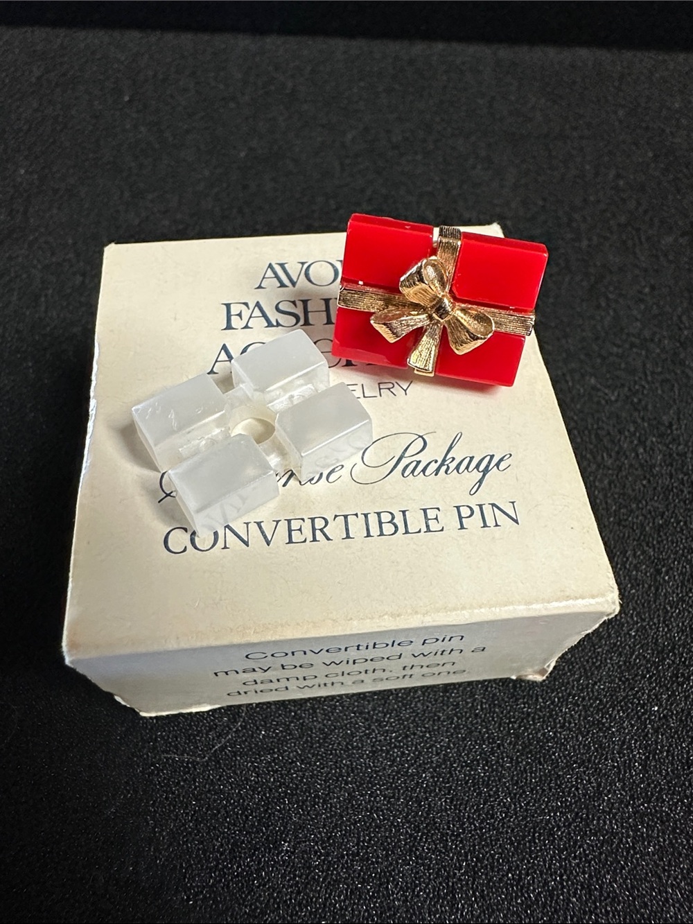 Vintage 1979 Avon Surprise Package Convertible Pin